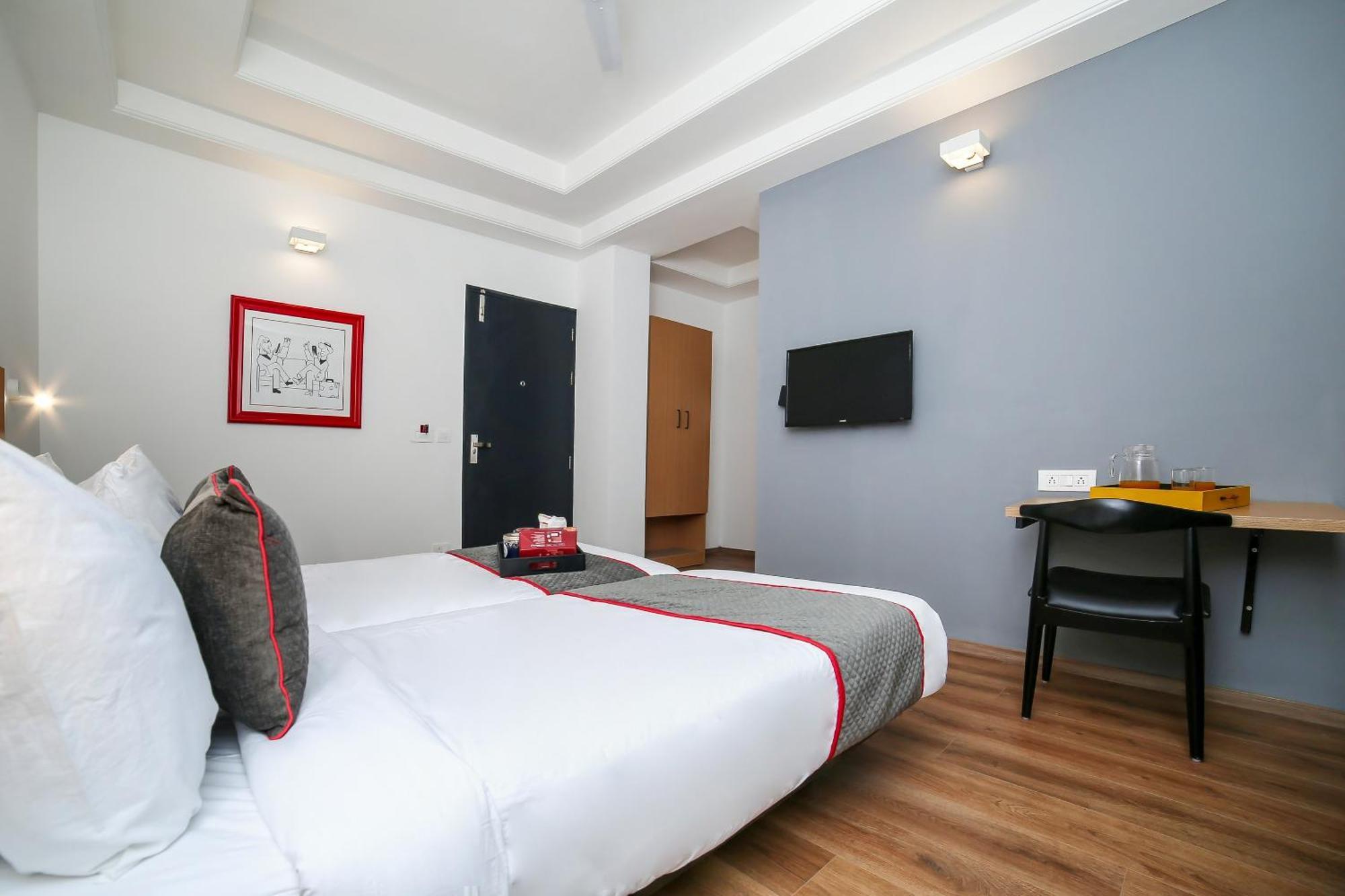 Collection O Townhouse 069 Hotel Gurgaon Luaran gambar