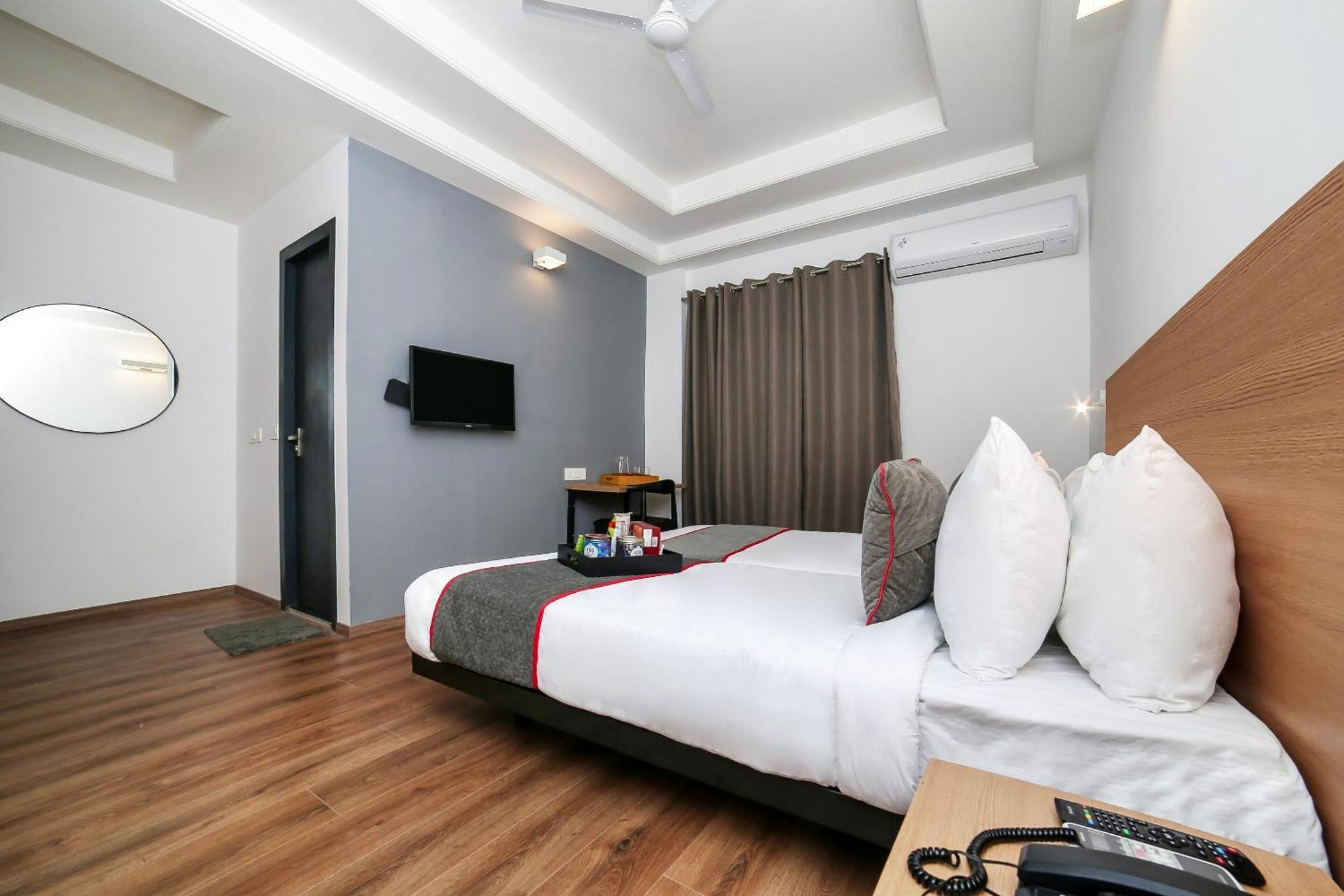 Collection O Townhouse 069 Hotel Gurgaon Luaran gambar
